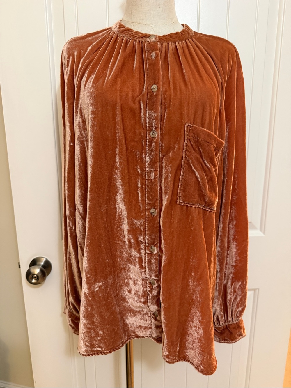 Pilcro Velvet Button-Front Blouse in Burnt Orange XL